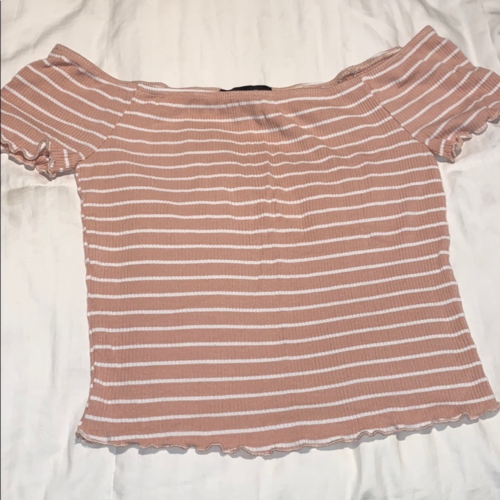 Forever 21 off the shoulder t shirt